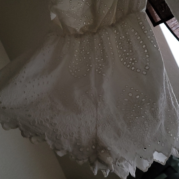 White crochet romper - Picture 4 of 6